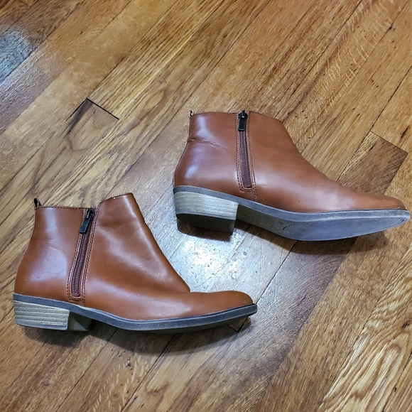 Chap | Ankle Boots - Picture 2 of 4